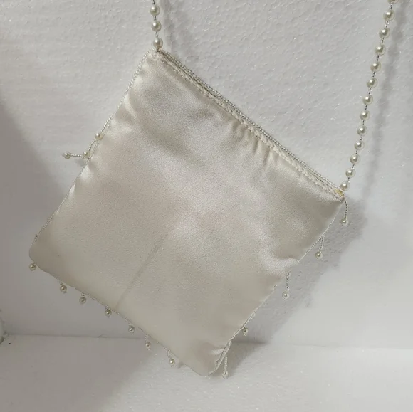 VTG Jessica McClintock Pearlescent Satin Beaded Purse! - Picture 5 of 9
